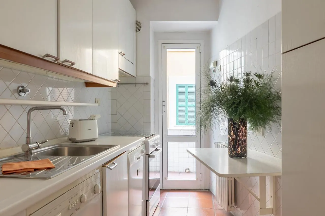 Iflat Magic Apartment In The Heart Of Trastevere Rome 0*,